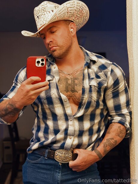 Tattedfire Nacktbilder von OnlyFans geleakt