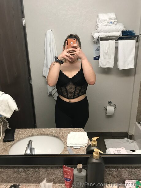 milf handjob onlyfans schön nackt Bilder