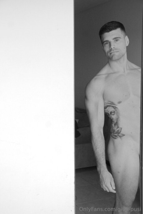 Chulo95 OnlyFans Nacktbilder