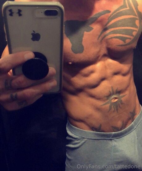 Tattedone OnlyFans Inhalte