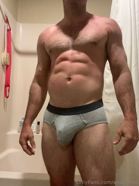 Wesfitfree NurlyFans-Pornos