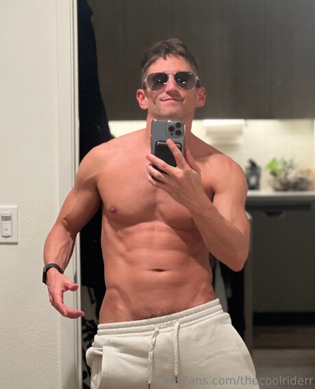 Thecoolriderr Brüste OnlyFans