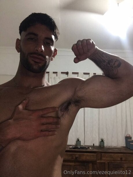 Ezequielito12 NSFW OnlyFans