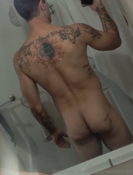 Theguynextdoor85 OnlyFans Inhalte