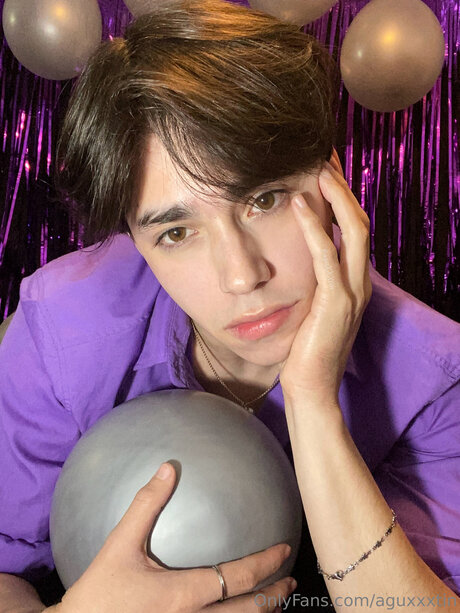 Aguxxxtin Nacktbilder OnlyFans geleakt