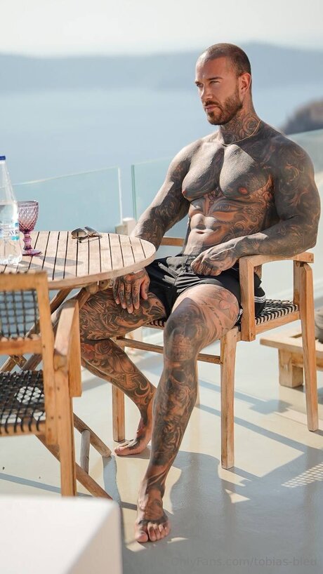 Tobias Bleu OnlyFans-Fotos