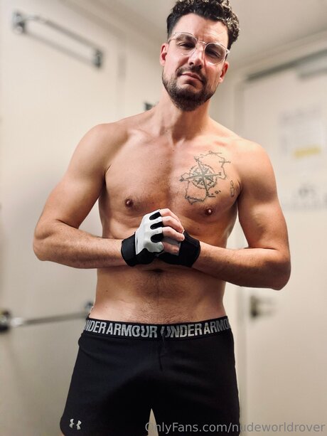 Nudeworldrover Nacktbilder von OnlyFans geleakt