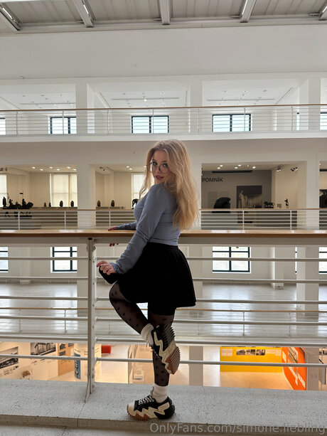 Simunka Show Titten OnlyFans