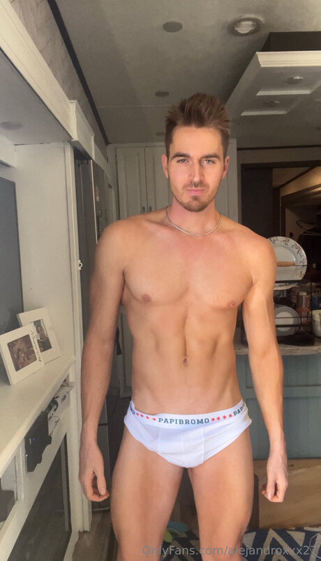 Alejandroxxx27 OnlyFans Nacktbilder