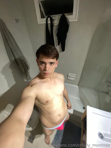 Charly Montnoir Nacktbilder von OnlyFans