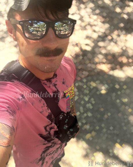 Im Your Hunkleberry OnlyFans Sex