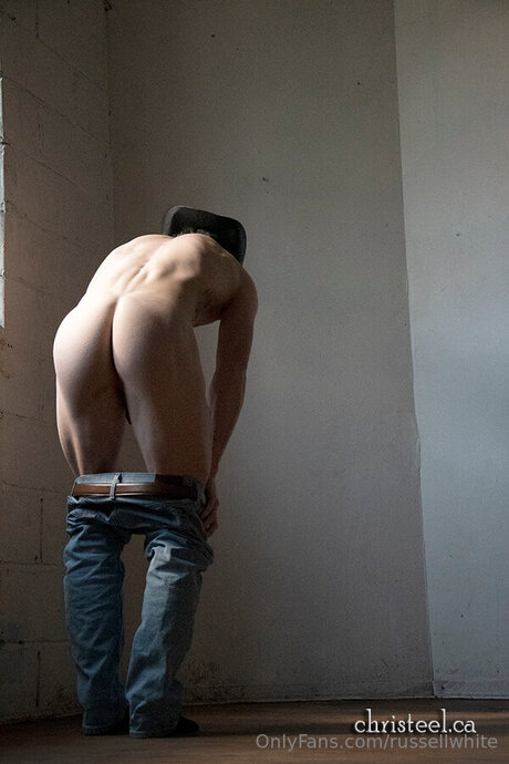 Russellwhite Nackt auf OnlyFans