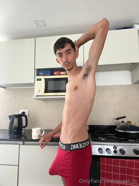Augst Ts Nacktbilder von OnlyFans