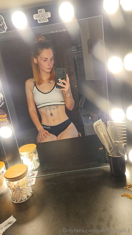 Pesttechgirl 1 OnlyFans Leaked Gratis