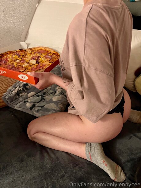 Onlyjennycee Nacktbilder von OnlyFans geleakt