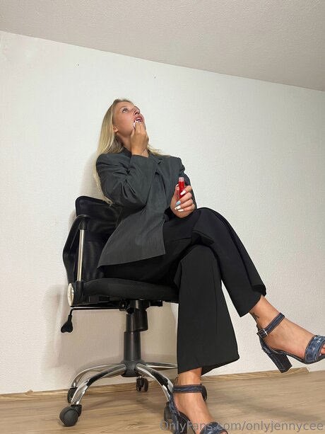 Onlyjennycee OnlyFans-Leaks