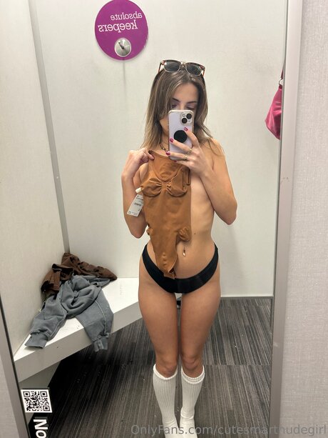 Cutesmartnudegirl Nacktbilder von OnlyFans geleakt