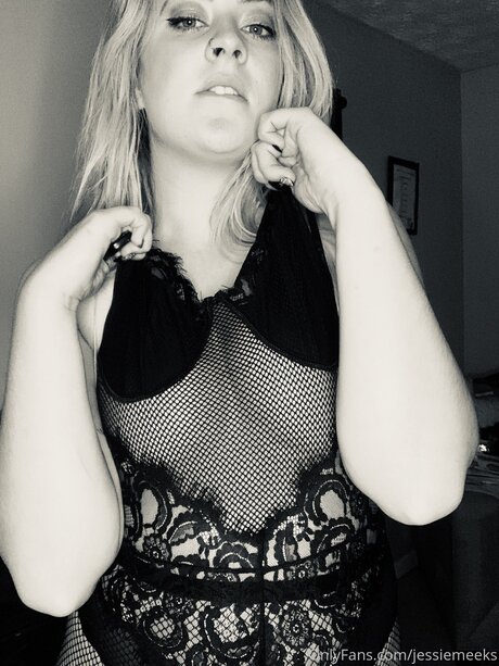 Jessiemeeks OnlyFans Model Bilder