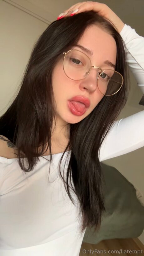 Tinylia Nacktbilder von OnlyFans