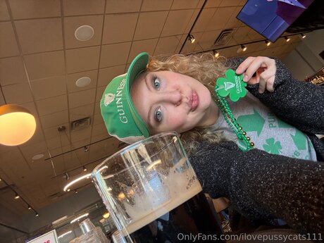 Ilovepussycats111 OnlyFans Bilder