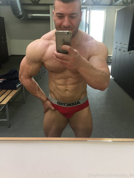 Bobby 90 OnlyFans Mega