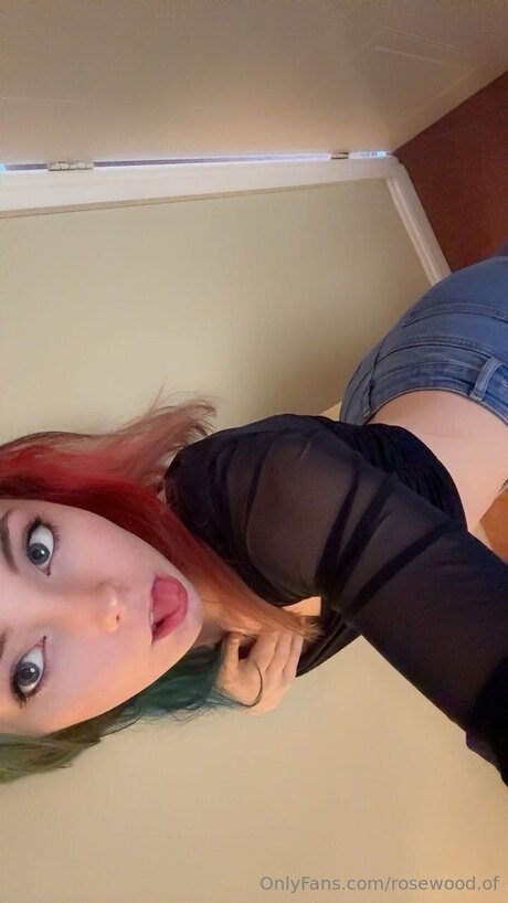 Rosewood Of OnlyFans Leaked