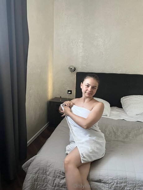 Kleine Emmi OnlyFans Lesbisch