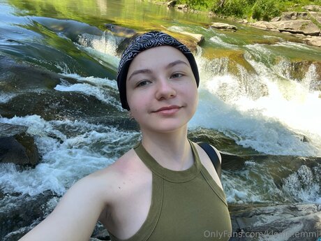 Kleine Emmi OnlyFans kostenlos