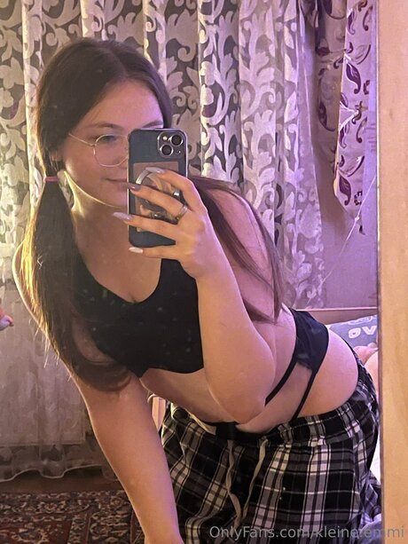 Kleine Emmi OnlyFans geleakt