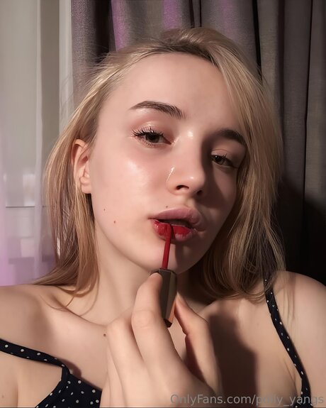 Polly Yangs Nackt auf OnlyFans