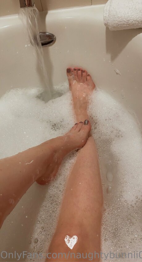 Naughtybunnii0 0 Po OnlyFans