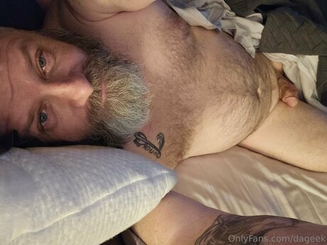 Dageek Oben ohne OnlyFans