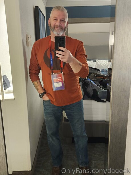 Dageek Leaks von Nacktbildern auf OnlyFans