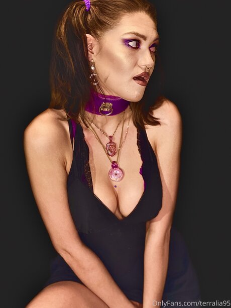 Justanakedstoner OnlyFans Star