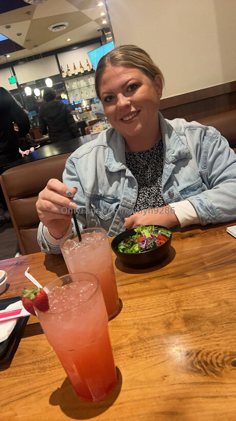 Kaitlyn9286 OnlyFans-Leaks