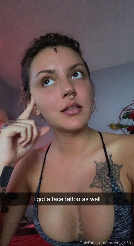 Stoner Girl301 OnlyFans Nackt Content