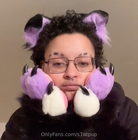 S1utpup Nacktbilder OnlyFans geleakt