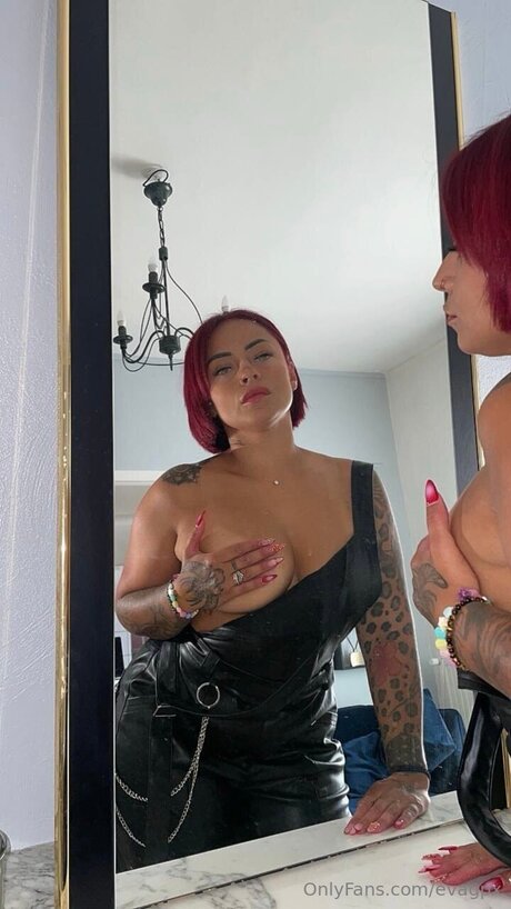 Evagpx OnlyFans