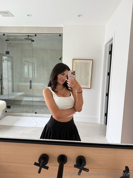 Avryjennerfree Profilbild