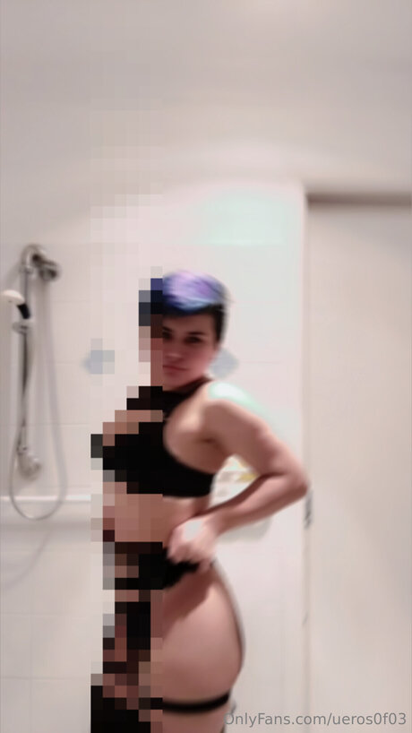 E E19 Nackt auf OnlyFans Leak