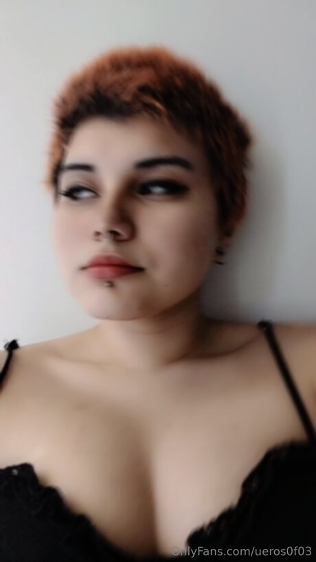 E E19 Nacktbilder auf OnlyFans