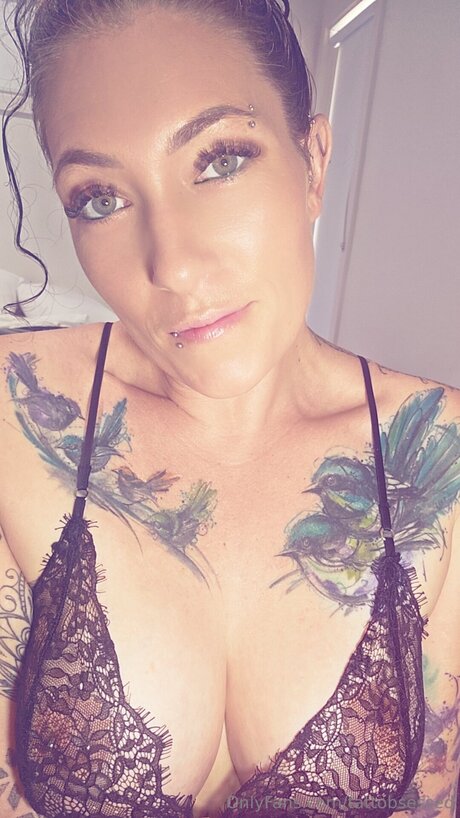 Tattobsessed Oben ohne OnlyFans