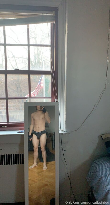 Uncutlatinboy Nacktbilder OnlyFans