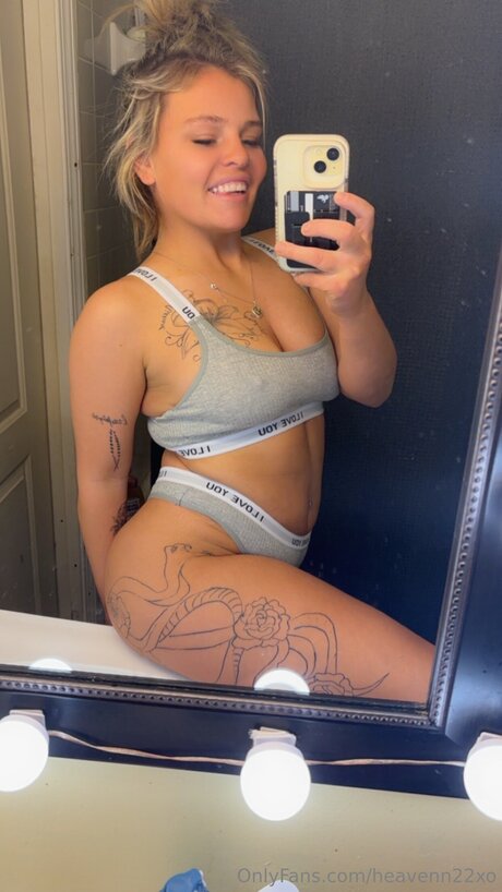 Bjbarbie 19977 Nacktbilder von OnlyFans