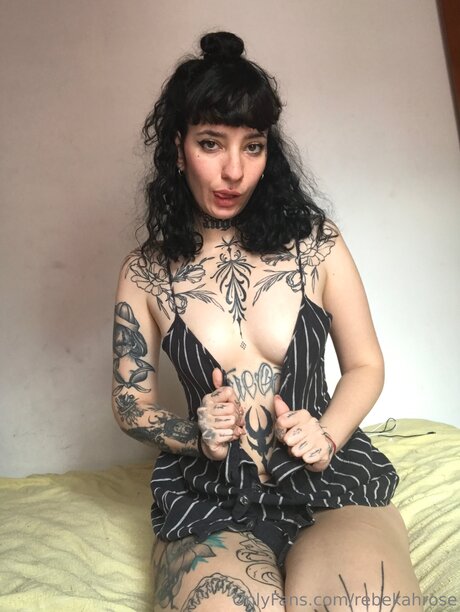 Rebekahrose NurlyFans-Brüste