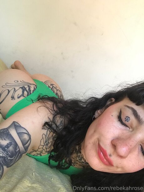 Rebekahrose OnlyFans Lesbisch