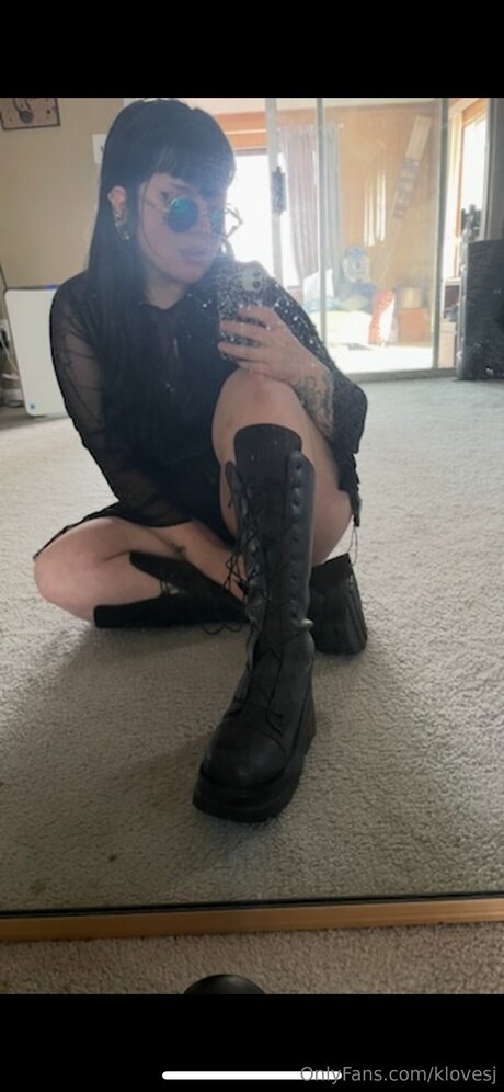 Klovesj Brüste OnlyFans