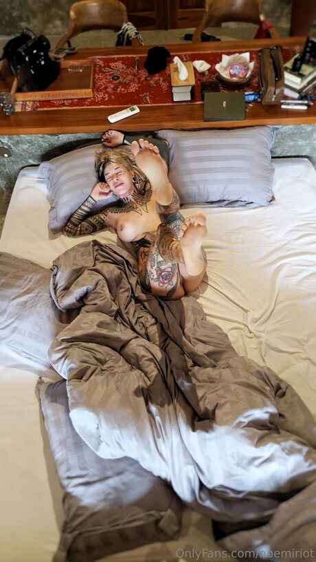 Noemiriot OnlyFans Inhalte