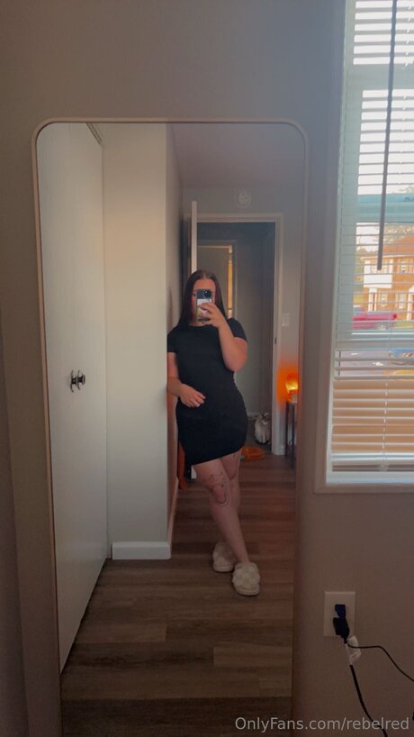 Rebelred OnlyFans Fotos