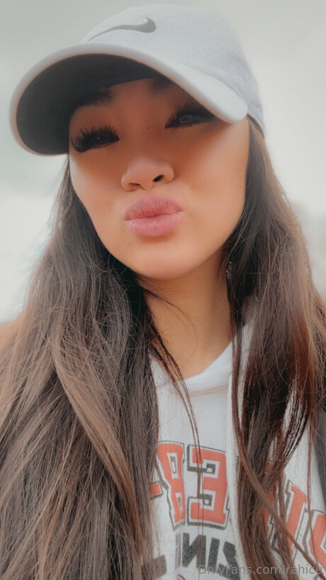 Rahice OnlyFans Inhalte